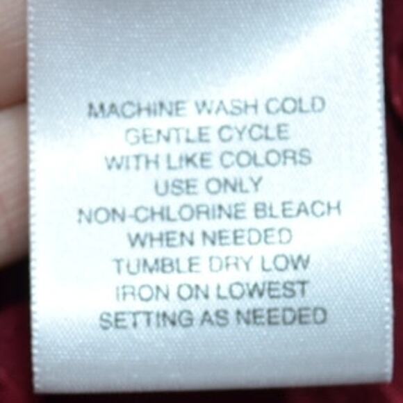 Sophia by Delicates Red Satin Robe Size Medium - Picture 6 of 6